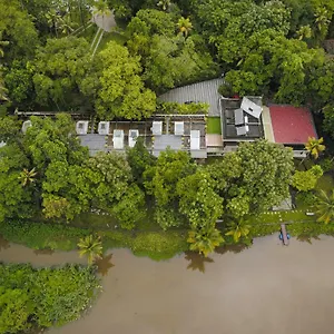 S River Resort