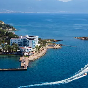 Le Bleu & 5* Kuşadası