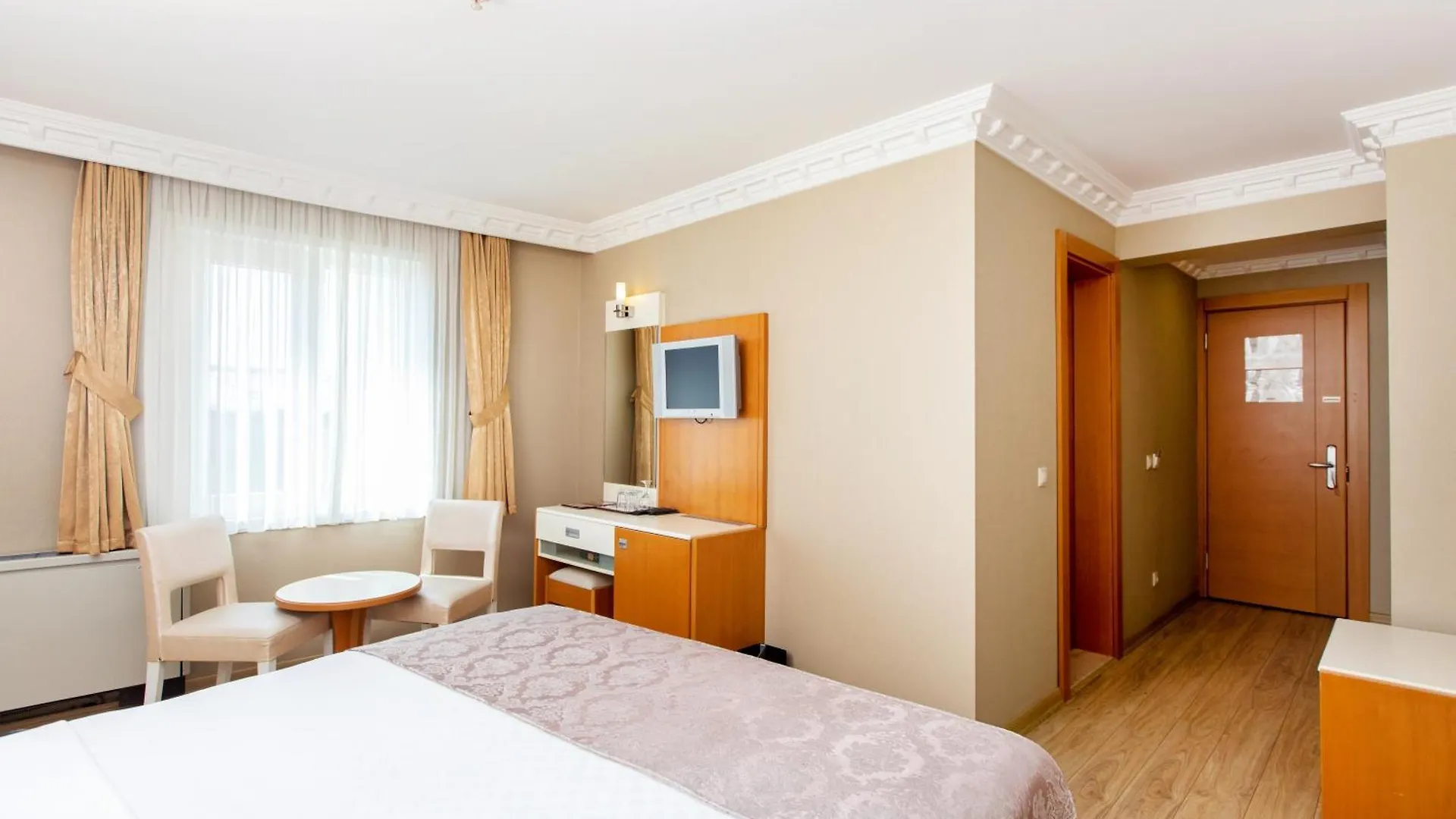 ****  Baron Hotel Istanboel Turkije